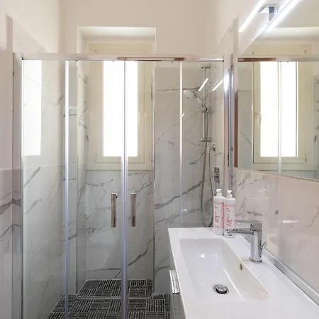 Casa Marina Con Patio By Wonderful Italy Apartman