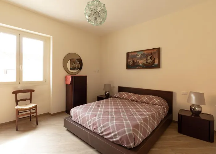 Casa Marina Con Patio By Wonderful Italy