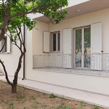 Casa Marina Con Patio By Wonderful Italy Lejlighed